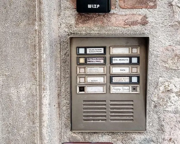 Happy House - Quartiere Monumentale Apartment *